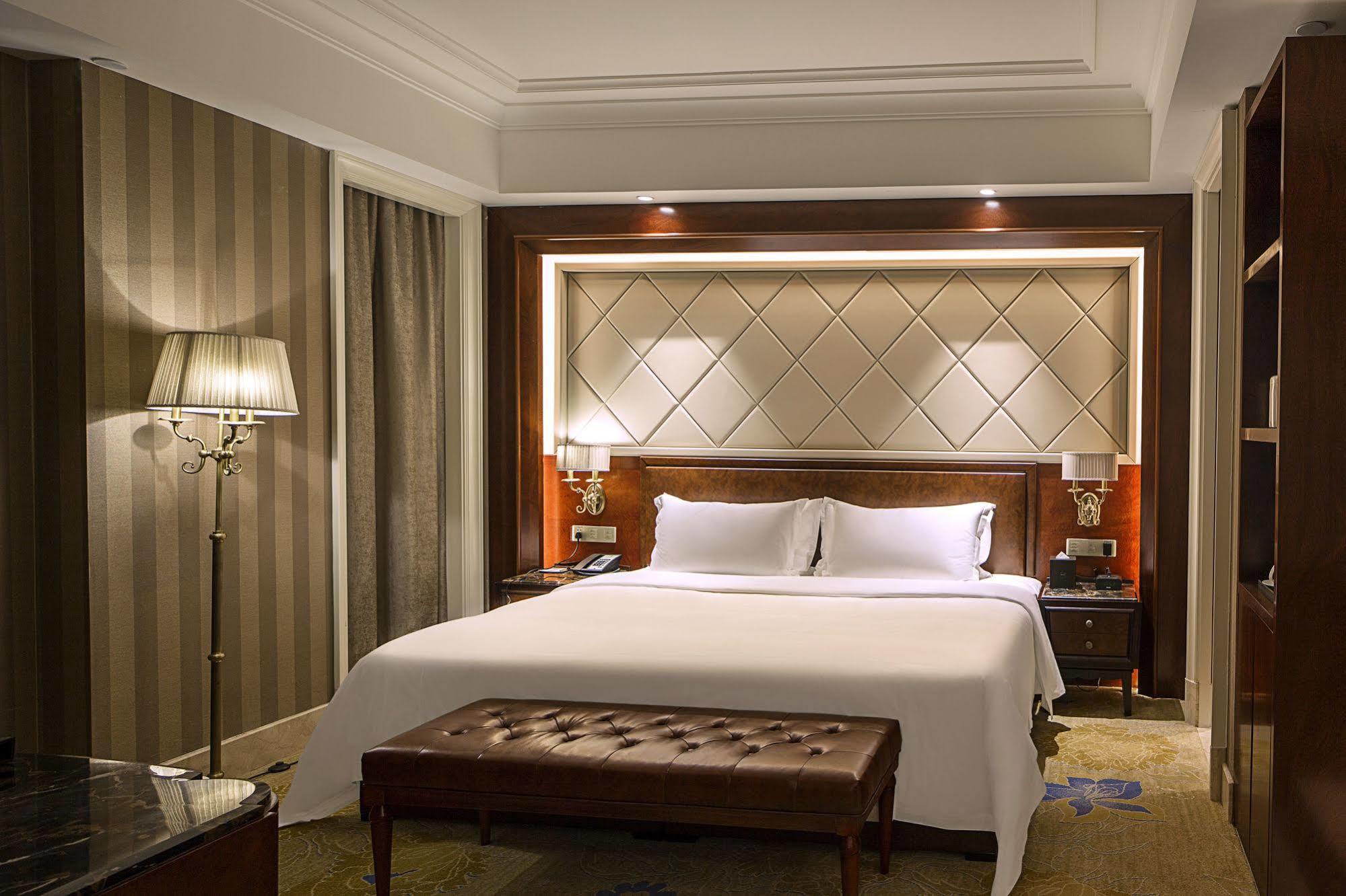 Chengdu Jin Yun Hotel Esterno foto
